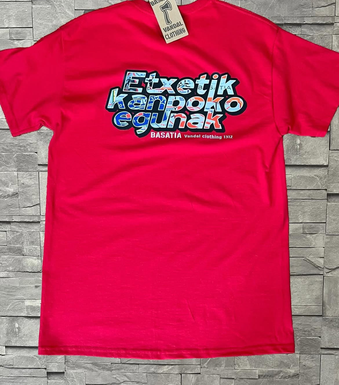 Camiseta Etxetik kanpoko egunak